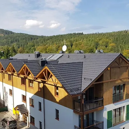 Karpatia Krystallos Z Balkonem I Widokiem Na Góry