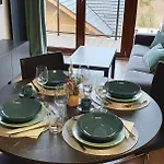 Karpatia Krystallos Z Balkonem I Widokiem Na Gory דירה קרפאז'