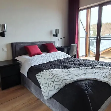 Karpatia Krystallos Z Balkonem I Widokiem Na Gory *