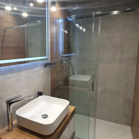 Karpatia Krystallos Z Balkonem I Widokiem Na Gory Apartment *