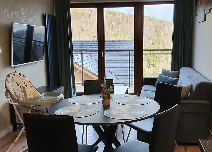 Karpatia Krystallos Z Balkonem I Widokiem Na Gory *